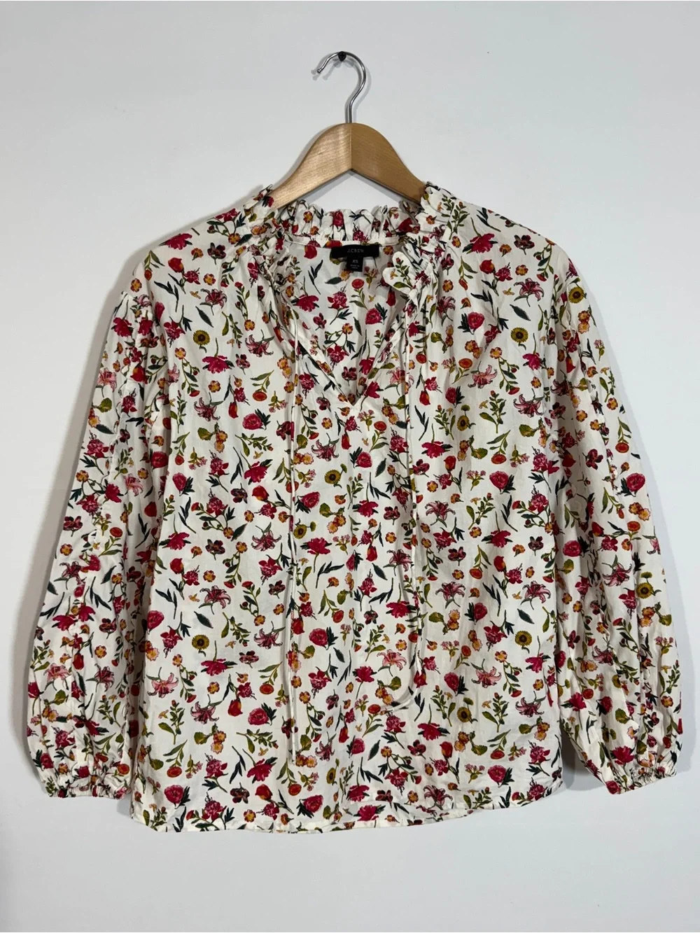 WSH64 {J. Crew} White Pink Floral Ruffle Neck Long Balloon Sleeve Tunic Blouse